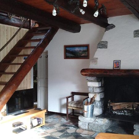 Gite De La Seoube Campan Bagian luar foto