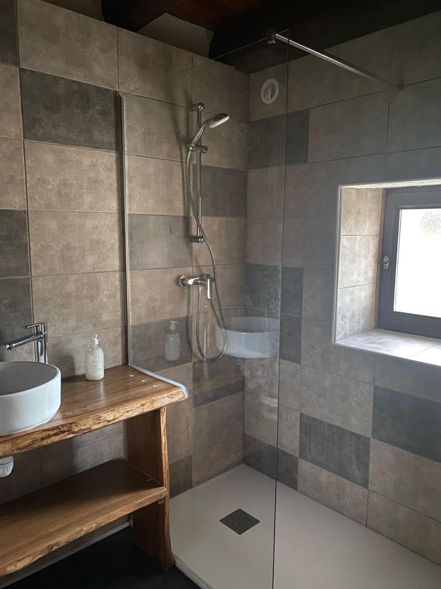 Gite De La Seoube Campan Bagian luar foto
